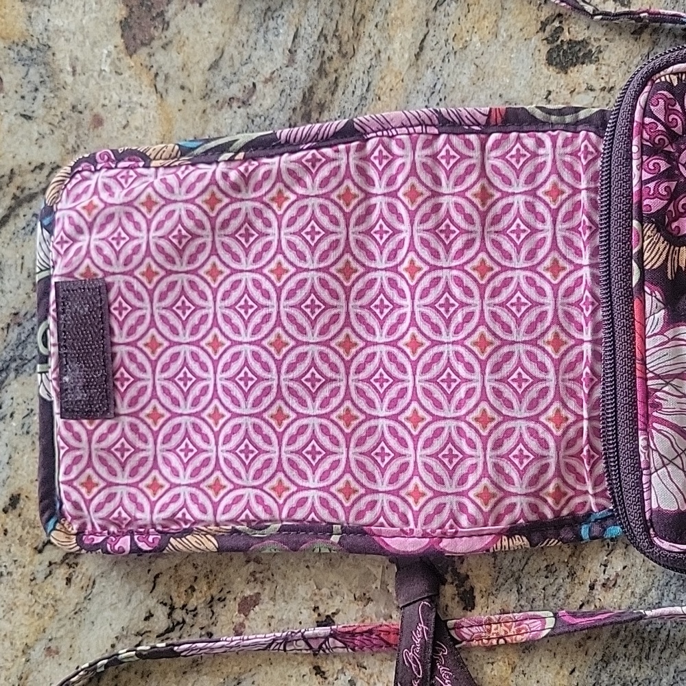 Vera Bradley small crossbody 🛍️ bag - Picture 4 of 16